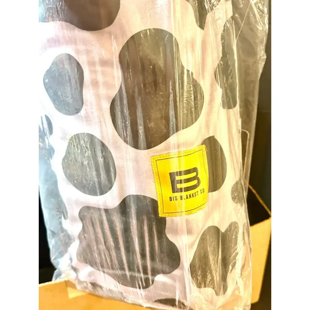 Big Blanket Co. XL Outdoorsy Blanket NEW Dairy Delight 8ft x 8ft